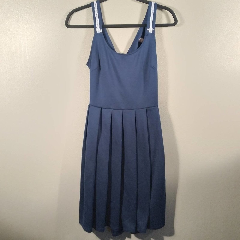 🦋 Fleet Collection Dress Navy White Pleated Open Back Size Medium
